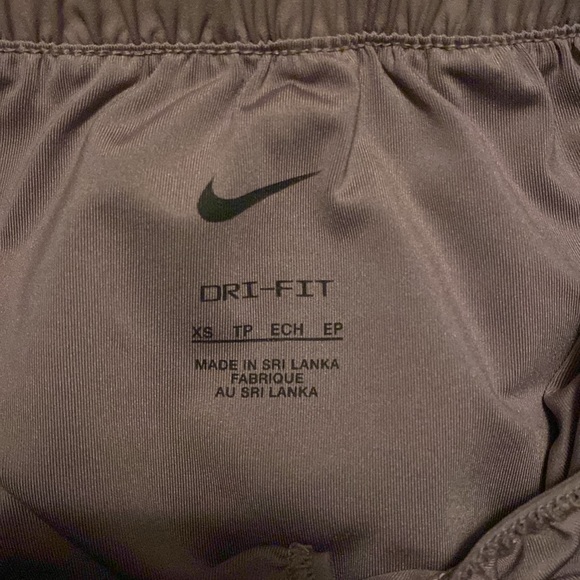 Nike One Women's Dri-FIT Ultra High-Waisted 3" Brief-Lined Shorts - Picture 3 of 6